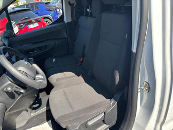 Photo 20 du bon plan TOYOTA PROACE CITY Verso Medium 1.2 110 VVT-i Dynamic MC24 occasion à 15990 €