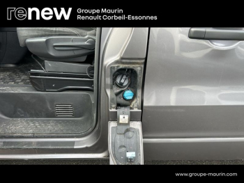 Photo 29 du bon plan RENAULT Trafic Combi L2 2.0 dCi 145ch Energy S&S Intens 8 places occasion à 22990 €