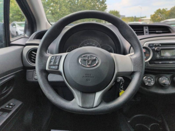 Photo 22 du bon plan TOYOTA Yaris 69 VVT-i Tendance 5p occasion à 7500 €