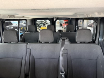 Photo 17 du bon plan NISSAN Primastar Combi L2H1 3t0 2.0 dCi 150ch N-Connecta DCT GSR2B occasion à 35490 €