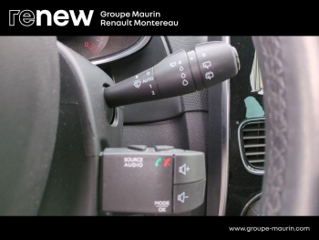 Photo 23 du bon plan RENAULT Clio 1.2 TCe 120ch energy Intens EDC 5p occasion à 14490 €