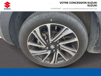Photo 35 du bon plan SUZUKI Swift 1.2 Dualjet Hybrid 83ch Pack AllGrip occasion à 15900 €