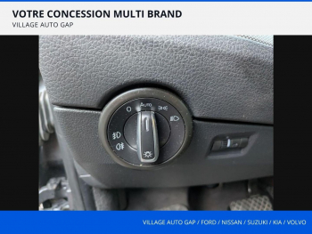 Photo 17 du bon plan VOLKSWAGEN Multivan 2.0 TDI 204ch BlueMotion Technology Carat DSG7 Court occasion à 39990 €