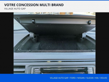 Photo 27 du bon plan VOLKSWAGEN Multivan 2.0 TDI 204ch BlueMotion Technology Carat DSG7 Court occasion à 39990 €