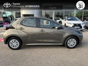 Photo 21 du bon plan TOYOTA Yaris 116h Dynamic Business 5p + Programme Beyond Zero Academy MY22 occasion à 20291 €
