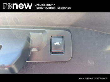 Photo 16 du bon plan RENAULT Austral 1.2 E-Tech full hybrid 200ch Techno occasion à 26990 €