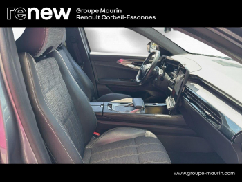 Photo 19 du bon plan RENAULT Austral 1.2 E-Tech full hybrid 200ch Techno occasion à 26990 €