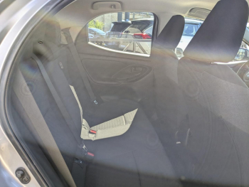 Photo 10 du bon plan TOYOTA Yaris 116h Design 5p MY22 occasion à 19990 €