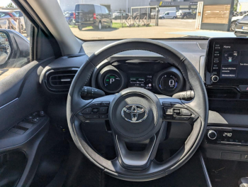 Photo 23 du bon plan TOYOTA Yaris 116h Design 5p MY22 occasion à 19990 €