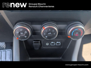 Photo 25 du bon plan RENAULT Clio 1.0 TCe 90ch Evolution - 24 occasion à 15990 €