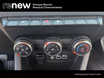 Photo 32 du bon plan RENAULT Clio 1.0 TCe 90ch Evolution - 24 occasion à 15990 €