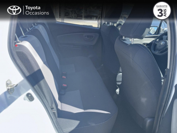 Photo 20 du bon plan TOYOTA Yaris 70 VVT-i Ultimate 5p occasion à 12990 €