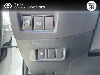 Photo 14 du bon plan TOYOTA C-HR 122h Edition 2WD E-CVT MC19 occasion à 18490 €