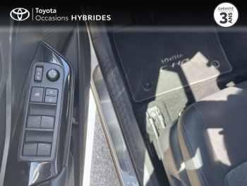 Photo 15 du bon plan TOYOTA C-HR 122h Edition 2WD E-CVT MC19 occasion à 18490 €