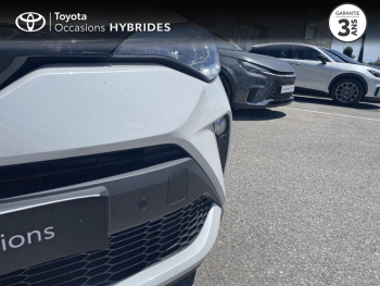 Photo 16 du bon plan TOYOTA C-HR 122h Edition 2WD E-CVT MC19 occasion à 18490 €