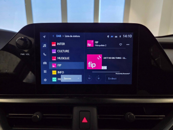 Photo 6 du bon plan LEXUS UX 300h F SPORT Design 2WD MC25 occasion à 31490 €