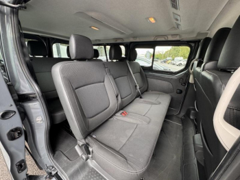 Photo 14 du bon plan NISSAN Primastar Combi L2H1 3t0 2.0 dCi 150ch N-Connecta GSR2B occasion à 29900 €