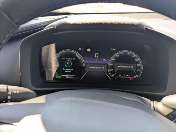 Photo 10 du bon plan TOYOTA C-HR 2.0 Hybride 200ch Design MY25 occasion à 28490 €