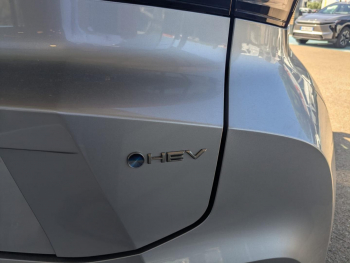 Photo 20 du bon plan TOYOTA C-HR 2.0 Hybride 200ch Design MY25 occasion à 28490 €