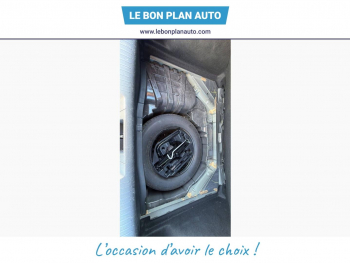 Photo 17 du bon plan RENAULT Megane 1.3 TCe 140ch energy Intens occasion à 11480 €