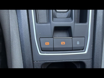 Photo 13 du bon plan SEAT Leon 1.0 eTSI 110ch Urban DSG7 occasion à 20490 €