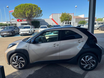 Photo 11 du bon plan TOYOTA Aygo X 1.0 VVT-i 72ch Design S-CVT MY23 occasion à 15290 €