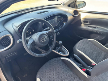 Photo 22 du bon plan TOYOTA Aygo X 1.0 VVT-i 72ch Design S-CVT MY23 occasion à 15290 €