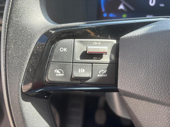 Photo 7 du bon plan TOYOTA ProAce VUL VERSO 2.0L 140 D 4D BVM COMBI PACK NAVI MC2 occasion à 37990 €
