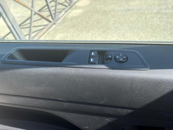 Photo 18 du bon plan TOYOTA ProAce VUL VERSO 2.0L 140 D 4D BVM COMBI PACK NAVI MC2 occasion à 37990 €