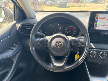 Photo 25 du bon plan TOYOTA Yaris 120 VVT-i Dynamic Business 5p MC24 occasion à 18390 €