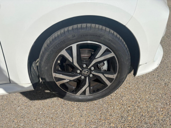 Photo 23 du bon plan TOYOTA Yaris 116h Design 5p MC24 occasion à 20990 €
