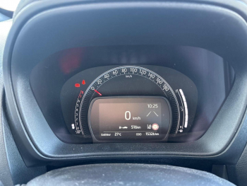 Photo 49 du bon plan TOYOTA Aygo X 1.0 VVT-i 72ch Dynamic MY24 occasion à 16290 €