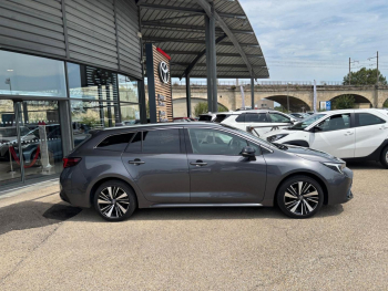 Photo 16 du bon plan TOYOTA Corolla Touring Spt 1.8 140ch Design MY25 occasion à 28990 €