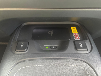 Photo 26 du bon plan TOYOTA Corolla Touring Spt 1.8 140ch Design MY25 occasion à 28990 €