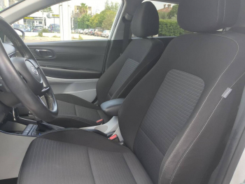 Photo 15 du bon plan HYUNDAI i20 1.0 T-GDi 100ch Hybrid Business DCT-7 occasion à 15490 €