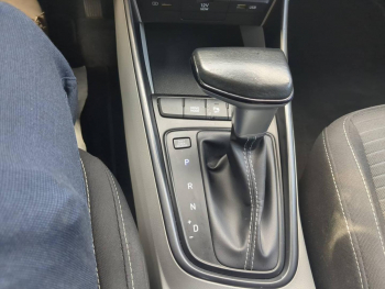 Photo 26 du bon plan HYUNDAI i20 1.0 T-GDi 100ch Hybrid Business DCT-7 occasion à 15490 €