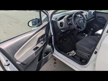 Photo 11 du bon plan TOYOTA Yaris 110 VVT-i France 5p RC18 occasion à 10790 €
