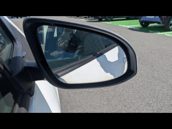 Photo 26 du bon plan TOYOTA Yaris 110 VVT-i France 5p RC18 occasion à 10790 €