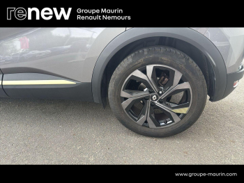 Photo 14 du bon plan RENAULT Captur 1.6 E-Tech hybride 145ch Engineered occasion à 20950 €