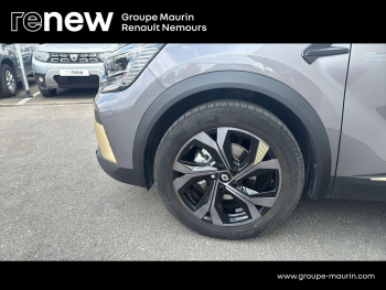Photo 15 du bon plan RENAULT Captur 1.6 E-Tech hybride 145ch Engineered occasion à 20950 €