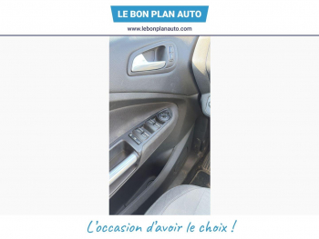 Photo 42 du bon plan FORD C-MAX 1.0 EcoBoost 125ch Stop&Start Titanium occasion à 6490 €
