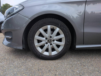 Photo 9 du bon plan MERCEDES-BENZ Classe B 180 d 109ch Inspiration occasion à 14390 €