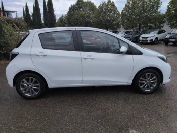 Photo 5 du bon plan TOYOTA Yaris 100 VVT-i Dynamic 5p occasion à 9280 €
