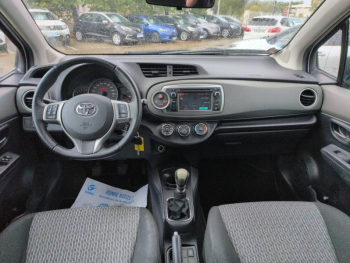 Photo 18 du bon plan TOYOTA Yaris 100 VVT-i Dynamic 5p occasion à 9280 €
