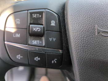 Photo 21 du bon plan FORD Tourneo Courier 1.0 EcoBoost 125ch S&S Active occasion à 25990 €