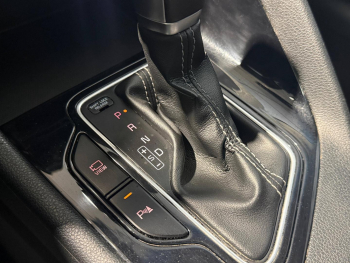 Photo 19 du bon plan KIA Niro 1.6 GDi 105ch ISG + électrique 43.5ch Active DCT6 occasion à 13490 €