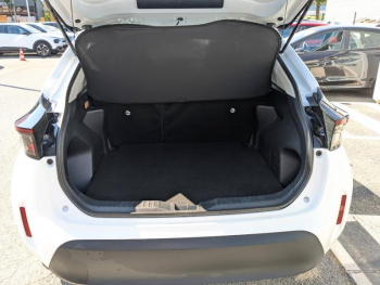 Photo 11 du bon plan TOYOTA Yaris Cross 116h Dynamic MC24 occasion à 22987 €