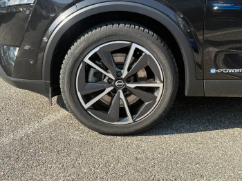 Photo 17 du bon plan NISSAN Qashqai e-POWER 190ch Tekna 2022 occasion à 26490 €