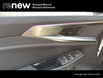 Photo 16 du bon plan RENAULT Austral 1.2 E-Tech full hybrid 200ch Techno occasion à 24290 €