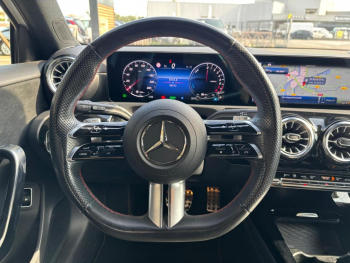 Photo 25 du bon plan MERCEDES-BENZ Classe A Berline 250 e 163+109ch AMG Line 8G-DCT occasion à 26290 €